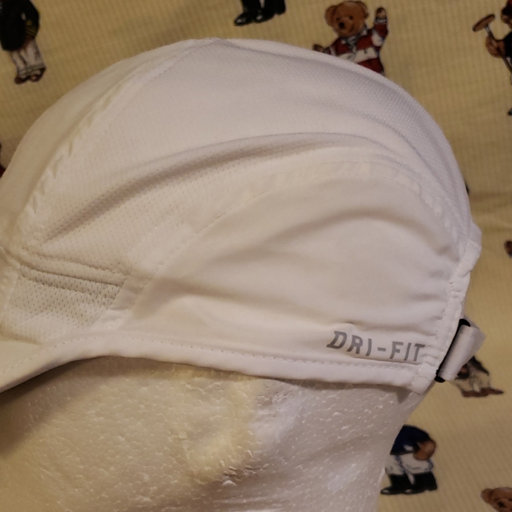 nike hat - Picture 2 of 4